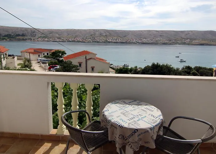 Madona アパート *